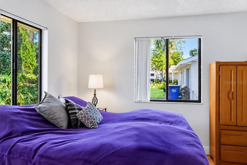 For Sale: $257,900 (3 beds, 2 baths, 1200 Square Feet)