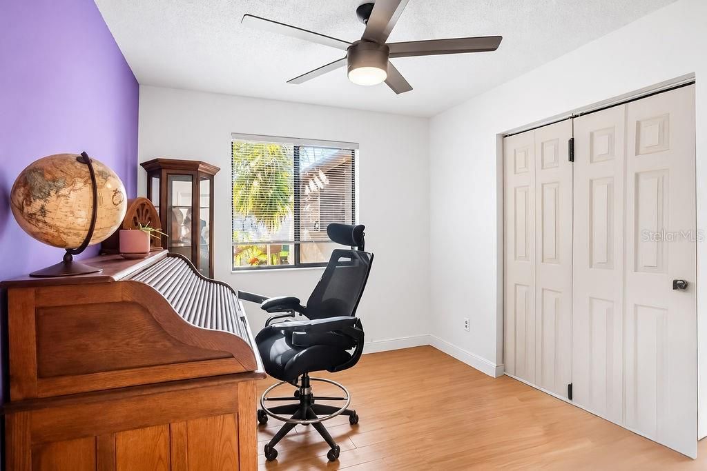 For Sale: $257,900 (3 beds, 2 baths, 1200 Square Feet)