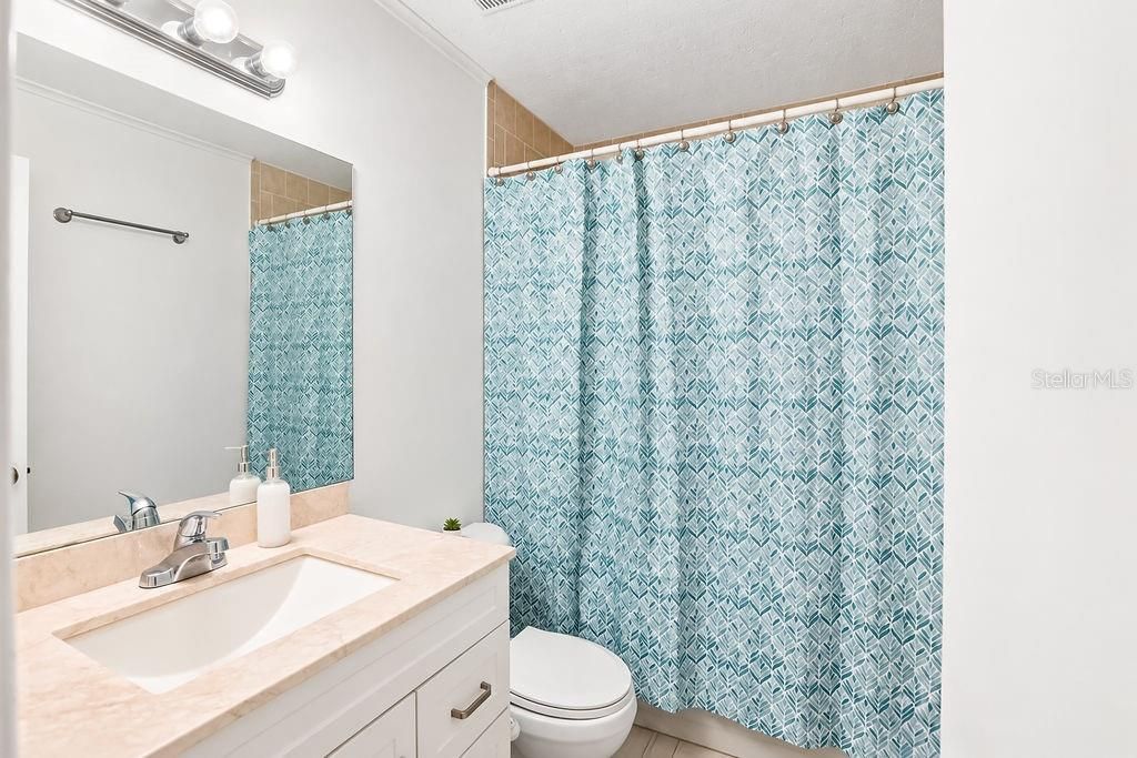 For Sale: $257,900 (3 beds, 2 baths, 1200 Square Feet)