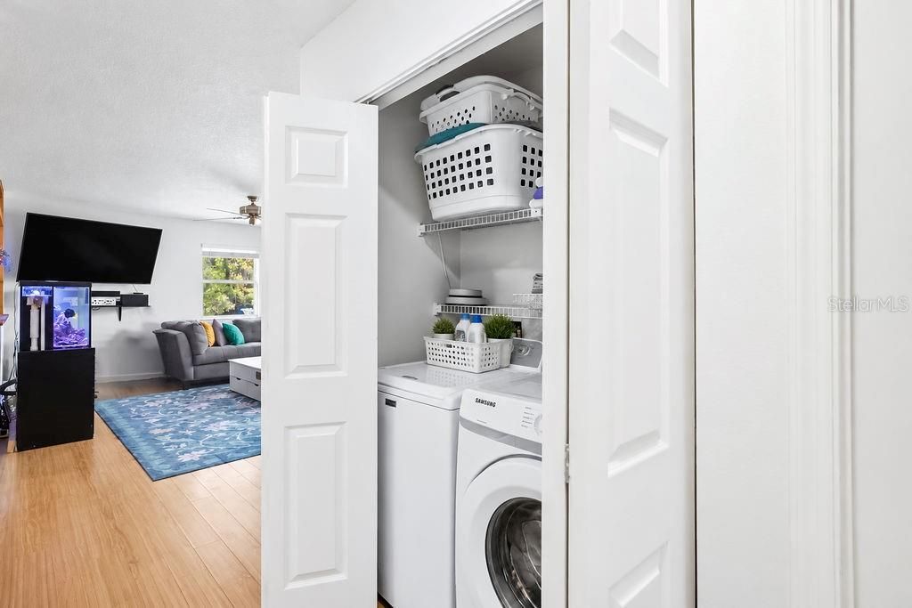 For Sale: $257,900 (3 beds, 2 baths, 1200 Square Feet)