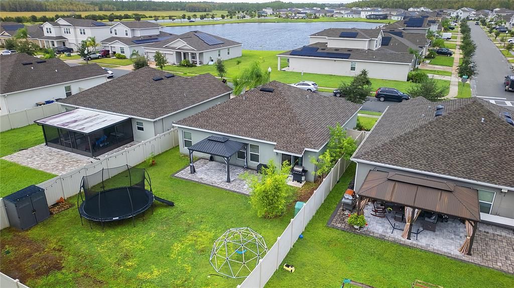 En Venta: $332,500 (3 camas, 2 baños, 1295 Pies cuadrados)