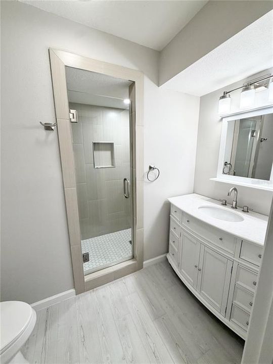 На продажу: $169,000 (2 спален, 2 ванн, 1584 Квадратных фут)