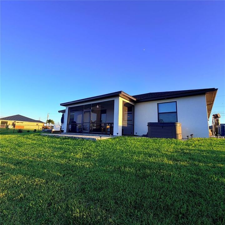 For Sale: $455,000 (3 beds, 2 baths, 1744 Square Feet)
