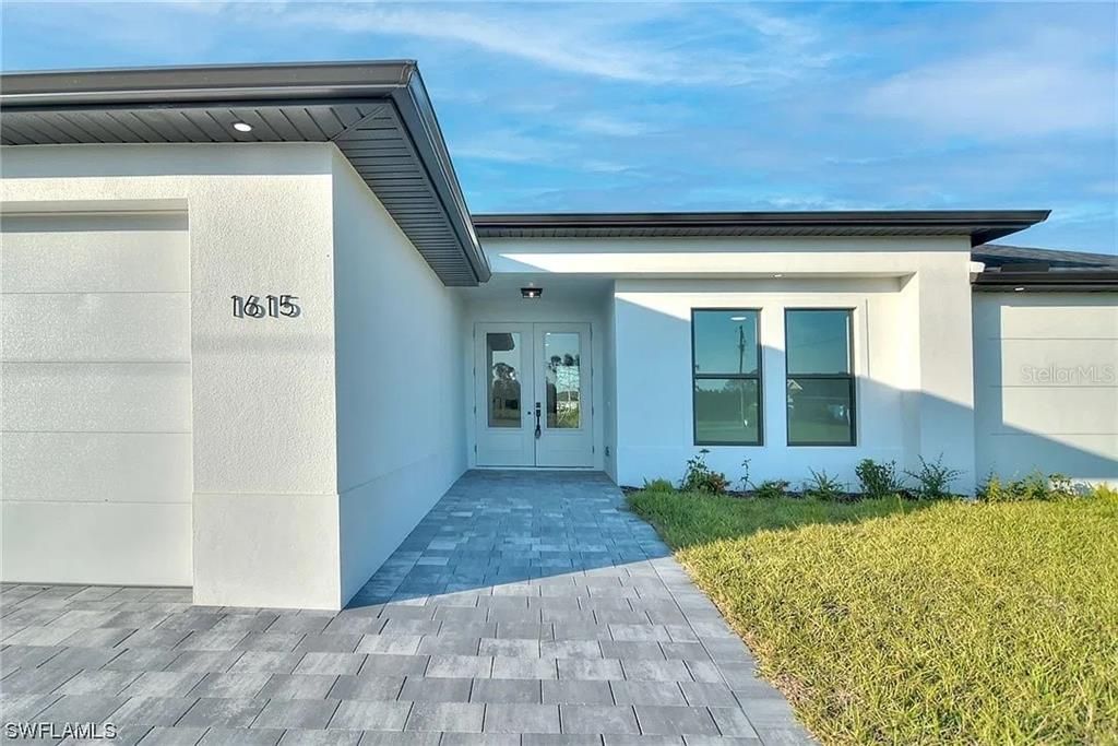 For Sale: $455,000 (3 beds, 2 baths, 1744 Square Feet)