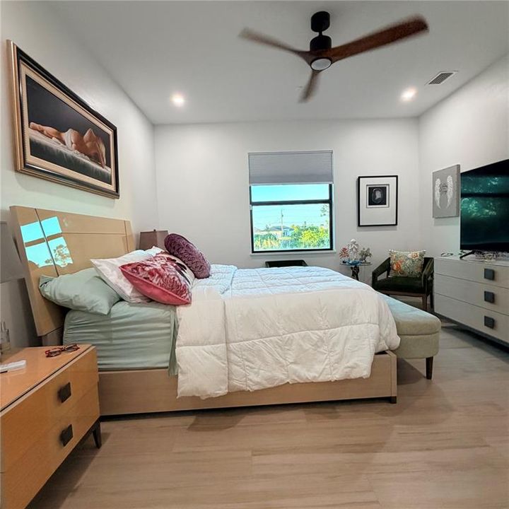 For Sale: $455,000 (3 beds, 2 baths, 1744 Square Feet)