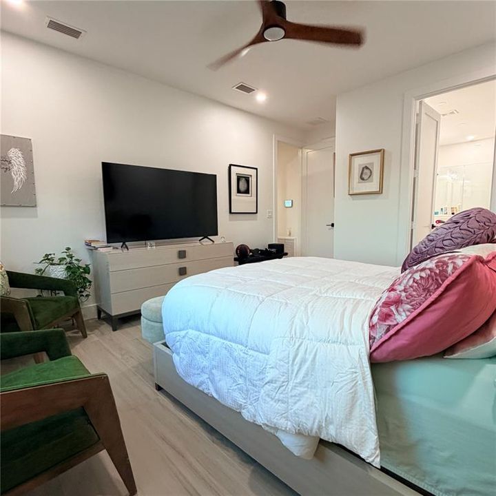 For Sale: $455,000 (3 beds, 2 baths, 1744 Square Feet)