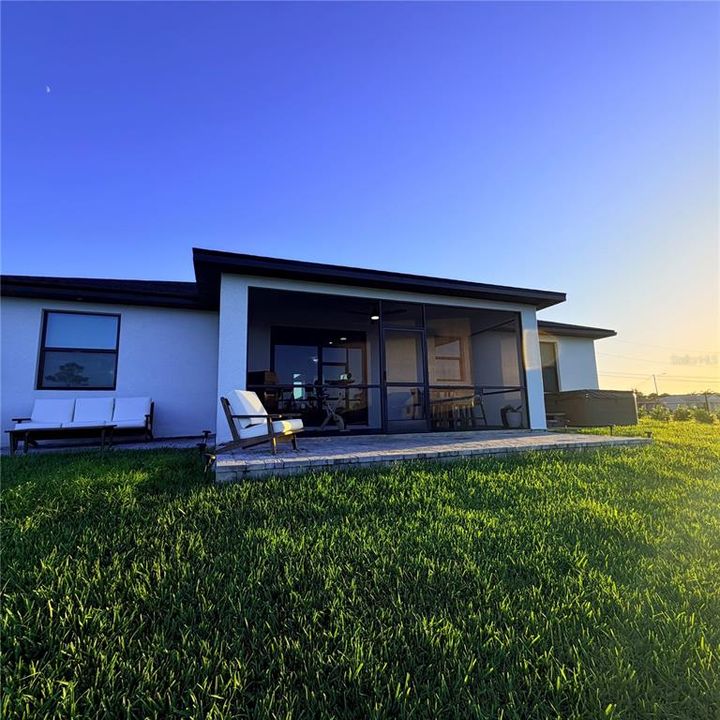 For Sale: $455,000 (3 beds, 2 baths, 1744 Square Feet)