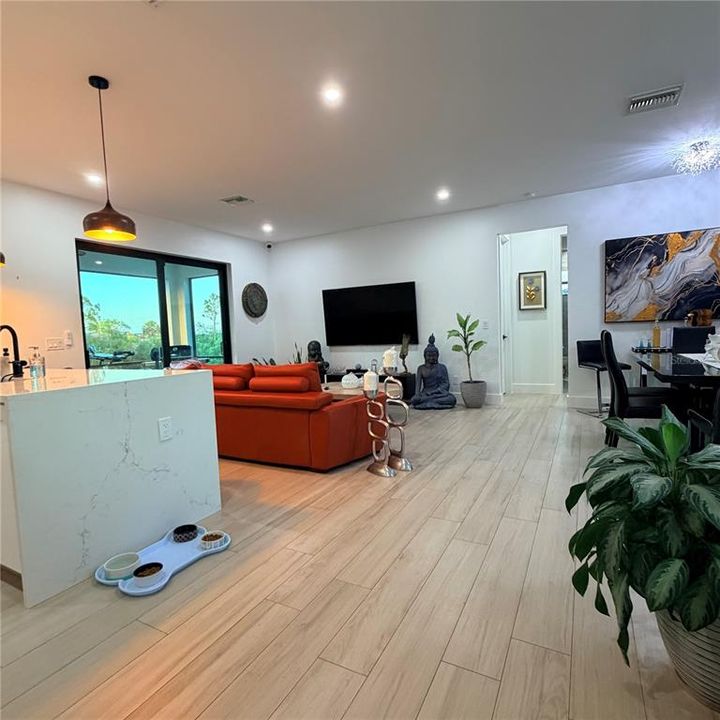 For Sale: $455,000 (3 beds, 2 baths, 1744 Square Feet)