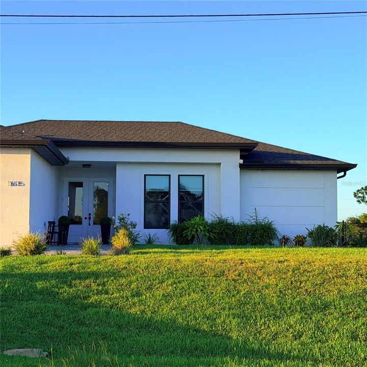 For Sale: $455,000 (3 beds, 2 baths, 1744 Square Feet)