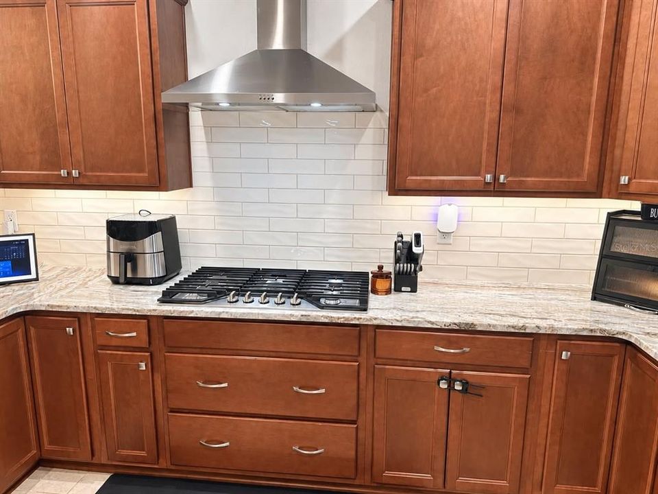 For Sale: $446,000 (4 beds, 2 baths, 2409 Square Feet)