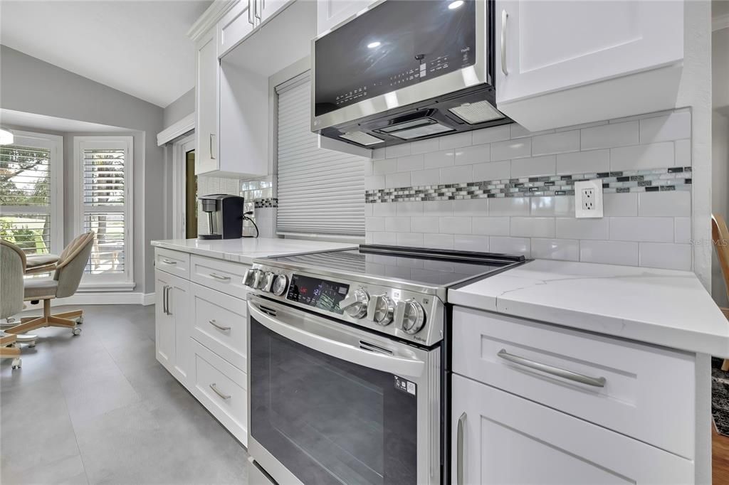 For Sale: $440,000 (2 beds, 2 baths, 1923 Square Feet)