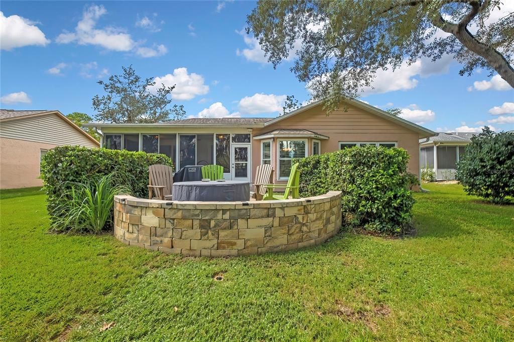 For Sale: $440,000 (2 beds, 2 baths, 1923 Square Feet)