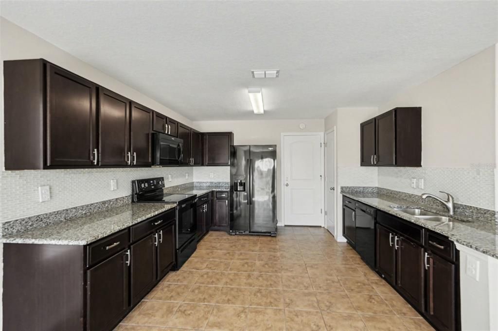 En Venta: $314,900 (3 camas, 2 baños, 1770 Pies cuadrados)