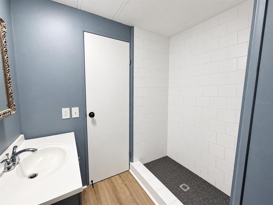 В аренду: $1,300 (2 спален, 2 ванн, 784 Квадратных фут)