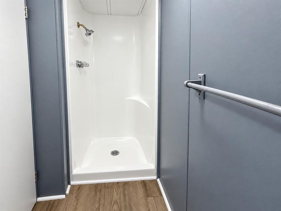 В аренду: $1,300 (2 спален, 2 ванн, 784 Квадратных фут)