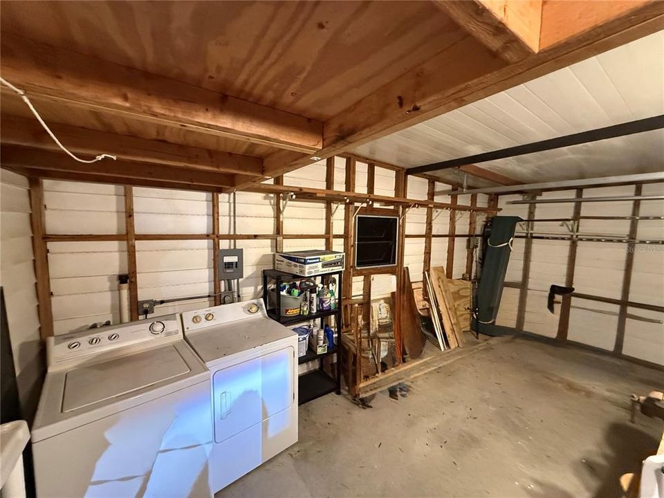 For Sale: $169,000 (2 beds, 2 baths, 1492 Square Feet)