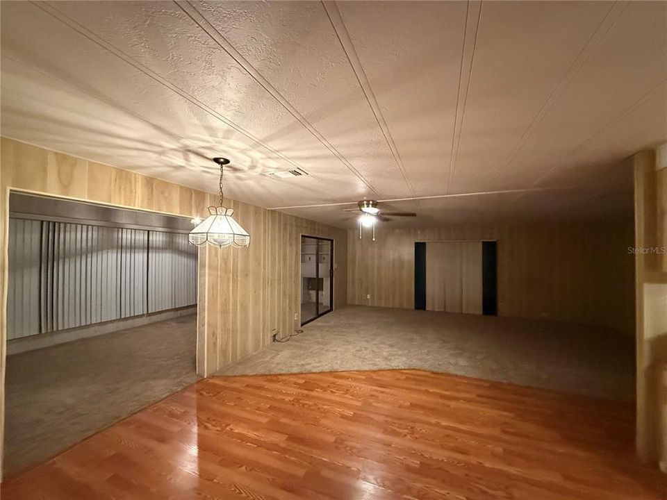 For Sale: $169,000 (2 beds, 2 baths, 1492 Square Feet)