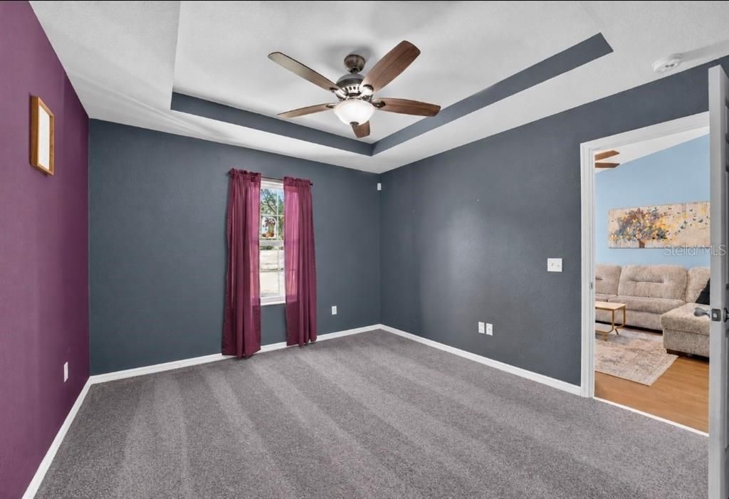 En Venta: $289,000 (3 camas, 2 baños, 1190 Pies cuadrados)