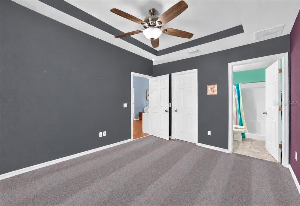 En Venta: $289,000 (3 camas, 2 baños, 1190 Pies cuadrados)