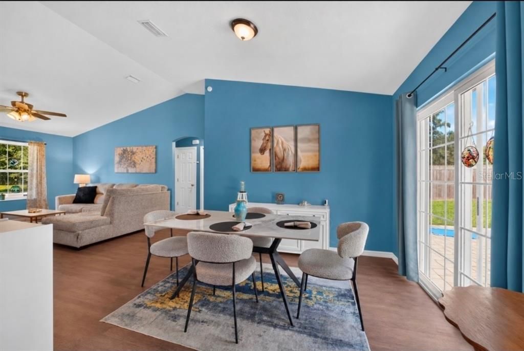 En Venta: $289,000 (3 camas, 2 baños, 1190 Pies cuadrados)