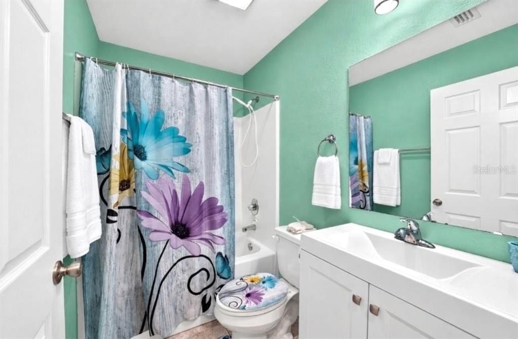 En Venta: $289,000 (3 camas, 2 baños, 1190 Pies cuadrados)