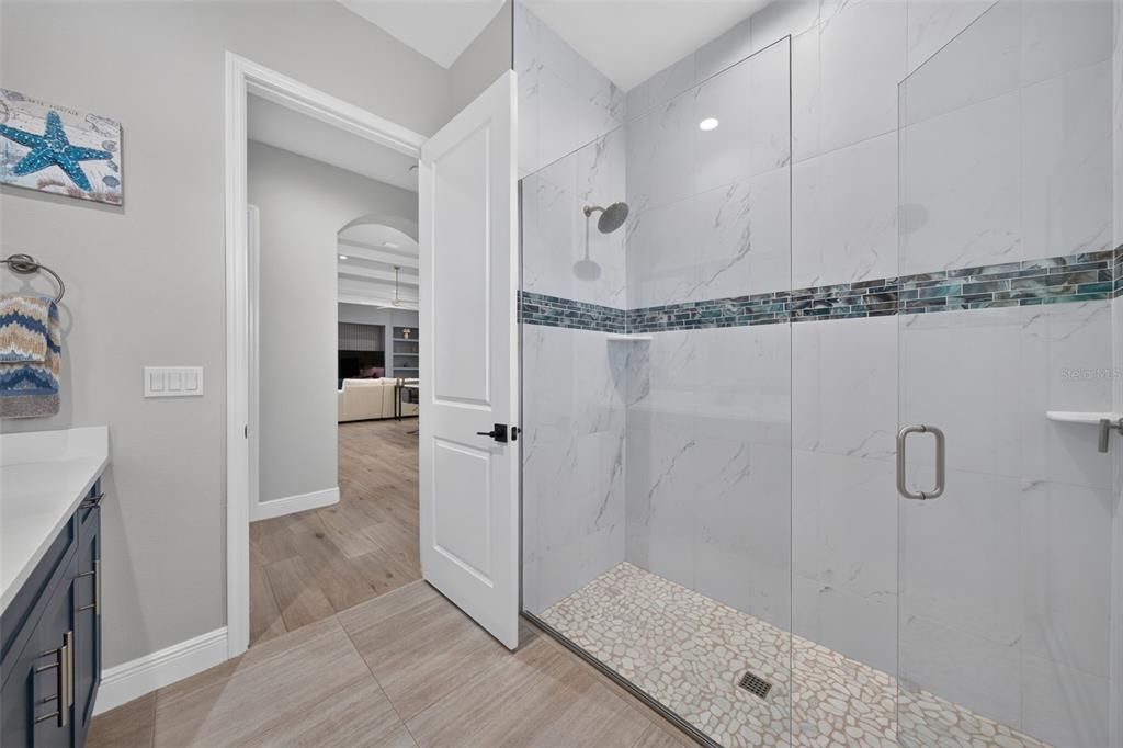 En Venta: $1,449,000 (3 camas, 3 baños, 3478 Pies cuadrados)