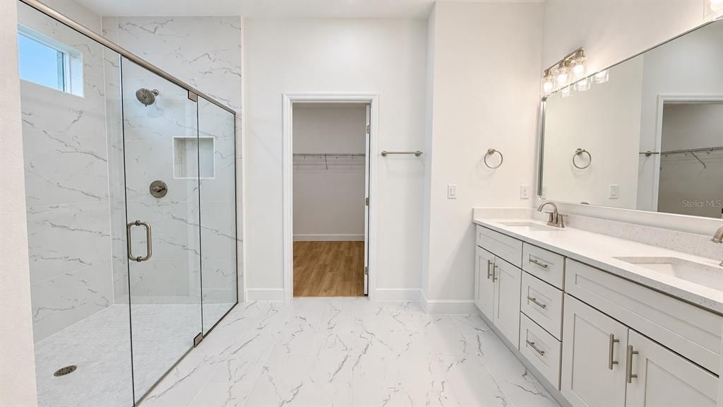 For Sale: $339,900 (4 beds, 3 baths, 1865 Square Feet)