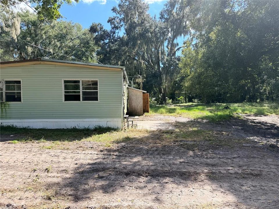 На продажу: $179,900 (1.21 acres)