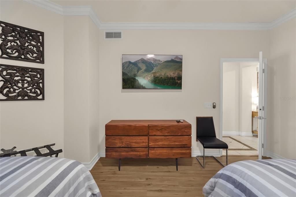 En Venta: $319,900 (3 camas, 3 baños, 1630 Pies cuadrados)