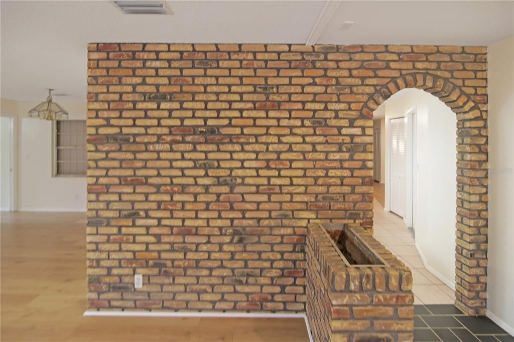 На продажу: $339,000 (3 спален, 2 ванн, 2442 Квадратных фут)