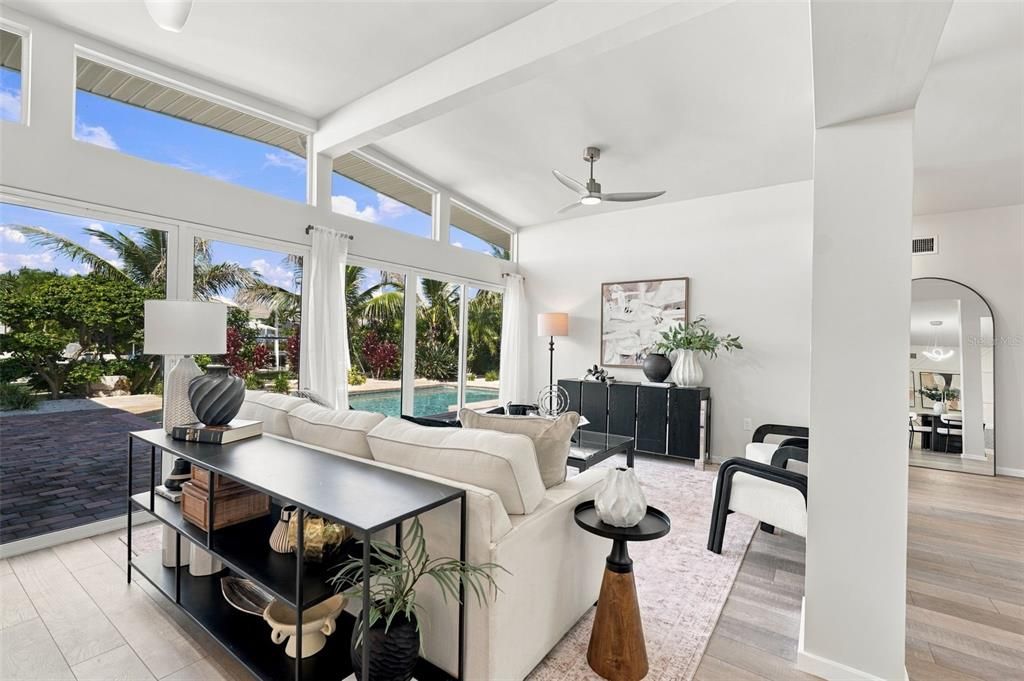 En Venta: $2,650,000 (4 camas, 4 baños, 2846 Pies cuadrados)