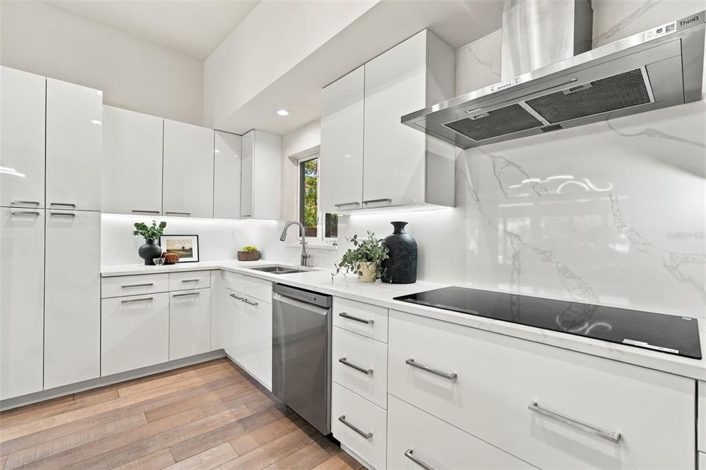 En Venta: $2,650,000 (4 camas, 4 baños, 2846 Pies cuadrados)