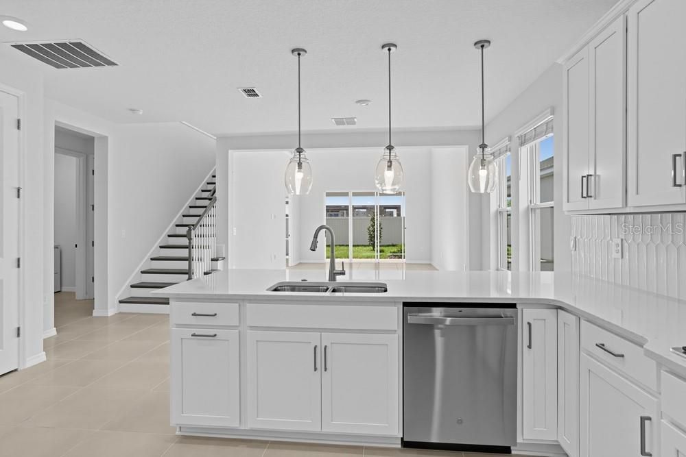 For Sale: $532,449 (4 beds, 3 baths, 2589 Square Feet)
