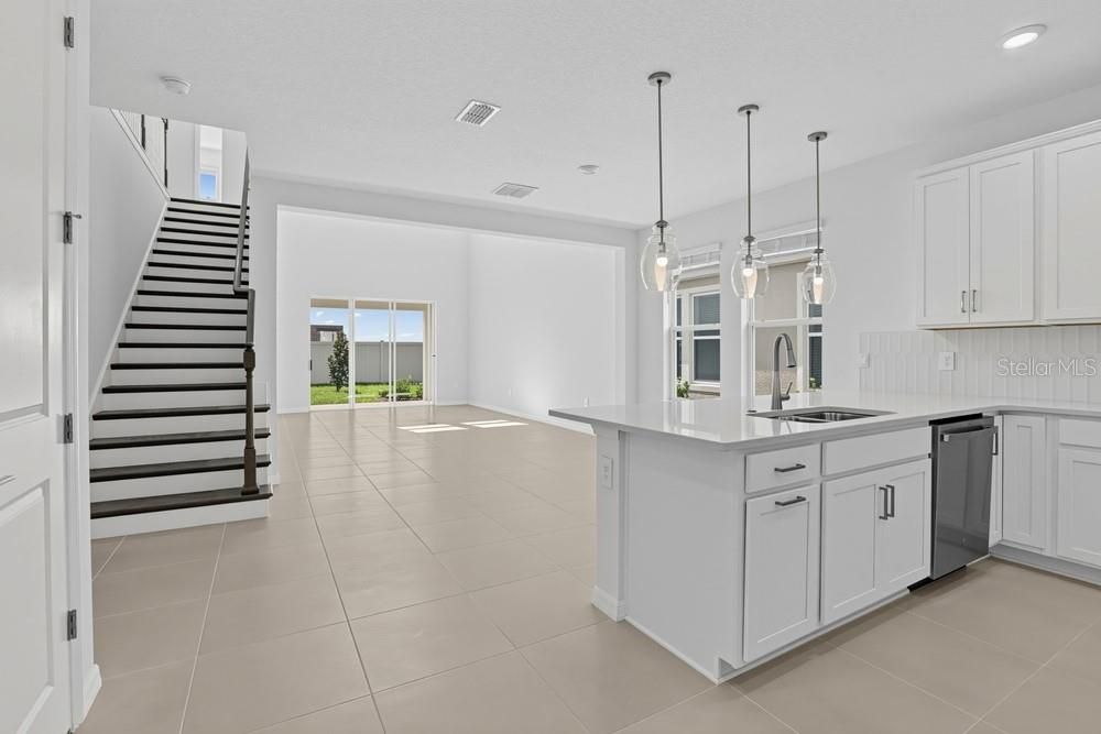 For Sale: $532,449 (4 beds, 3 baths, 2589 Square Feet)