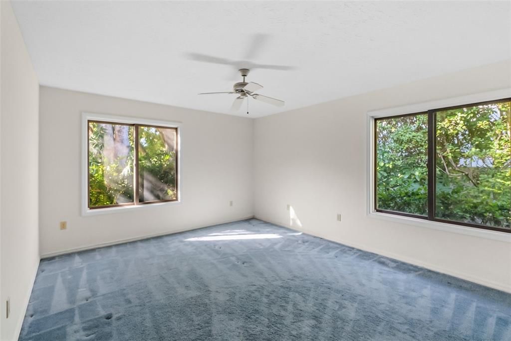 En Venta: $1,450,000 (4 camas, 2 baños, 3765 Pies cuadrados)