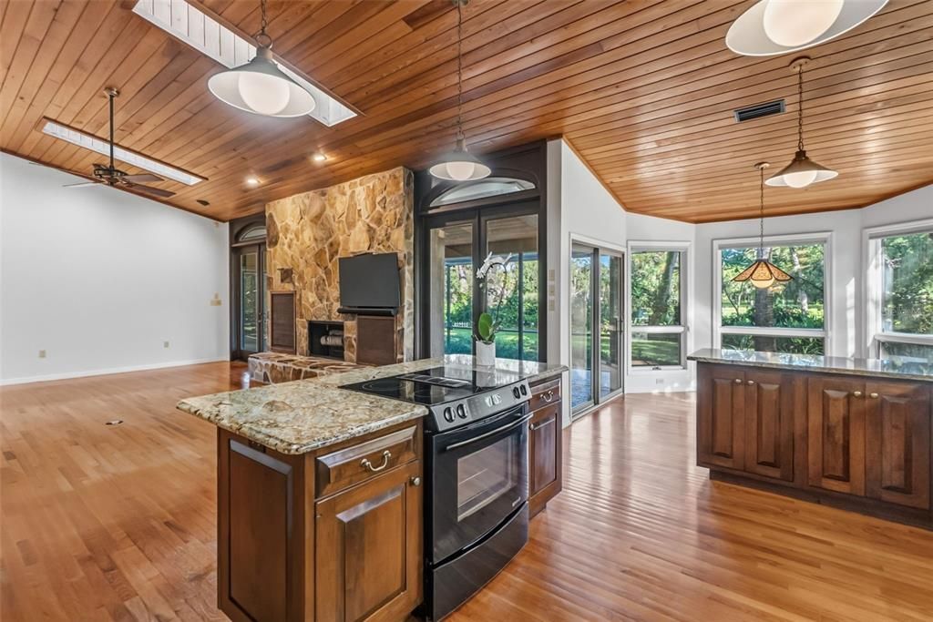 En Venta: $1,450,000 (4 camas, 2 baños, 3765 Pies cuadrados)