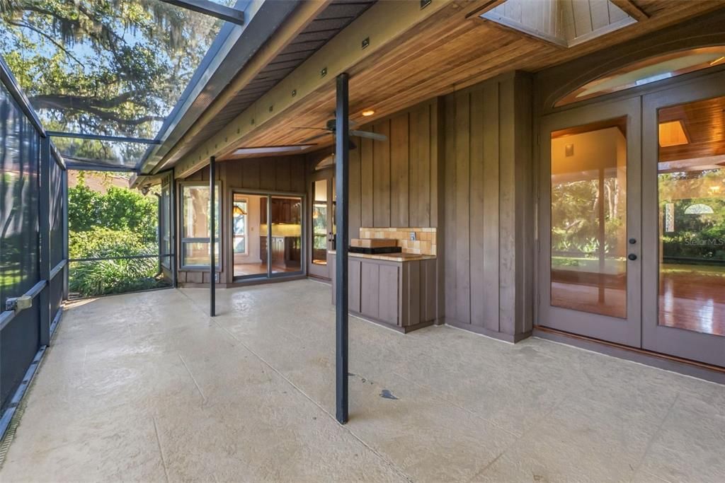 En Venta: $1,450,000 (4 camas, 2 baños, 3765 Pies cuadrados)