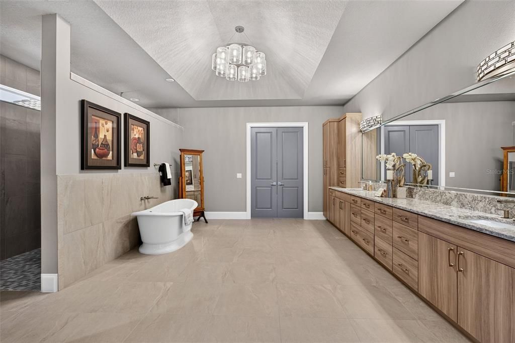 For Sale: $3,400,000 (4 beds, 4 baths, 4739 Square Feet)