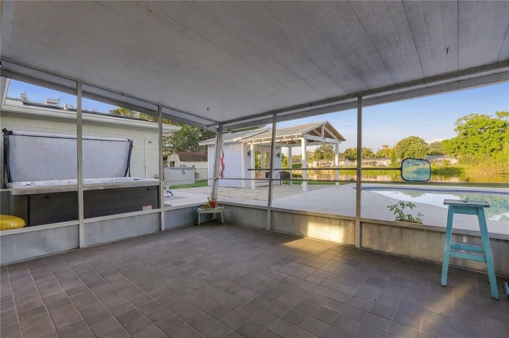 For Sale: $515,000 (2 beds, 2 baths, 1347 Square Feet)
