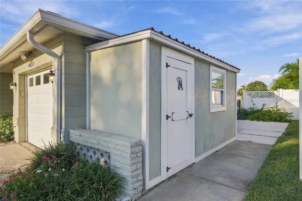 For Sale: $515,000 (2 beds, 2 baths, 1347 Square Feet)