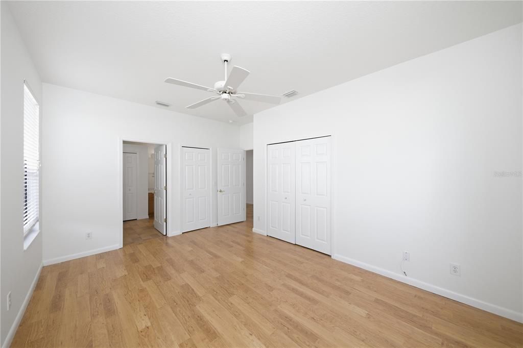 En Venta: $425,000 (2 camas, 2 baños, 1841 Pies cuadrados)