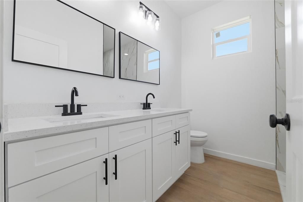 For Rent: $2,000 (3 beds, 2 baths, 1395 Square Feet)