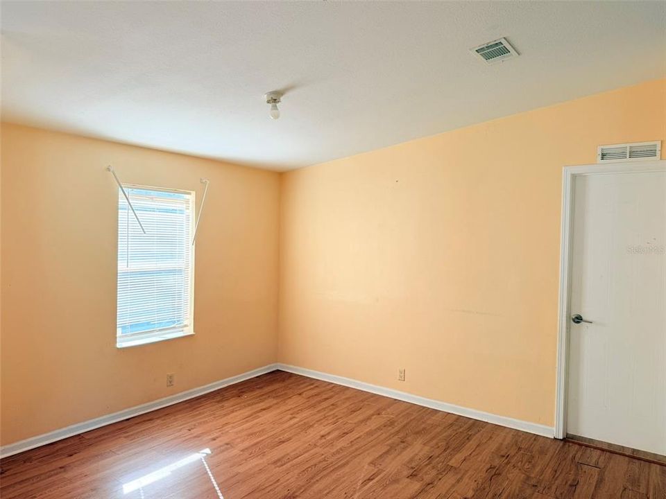 For Rent: $1,980 (3 beds, 2 baths, 1620 Square Feet)