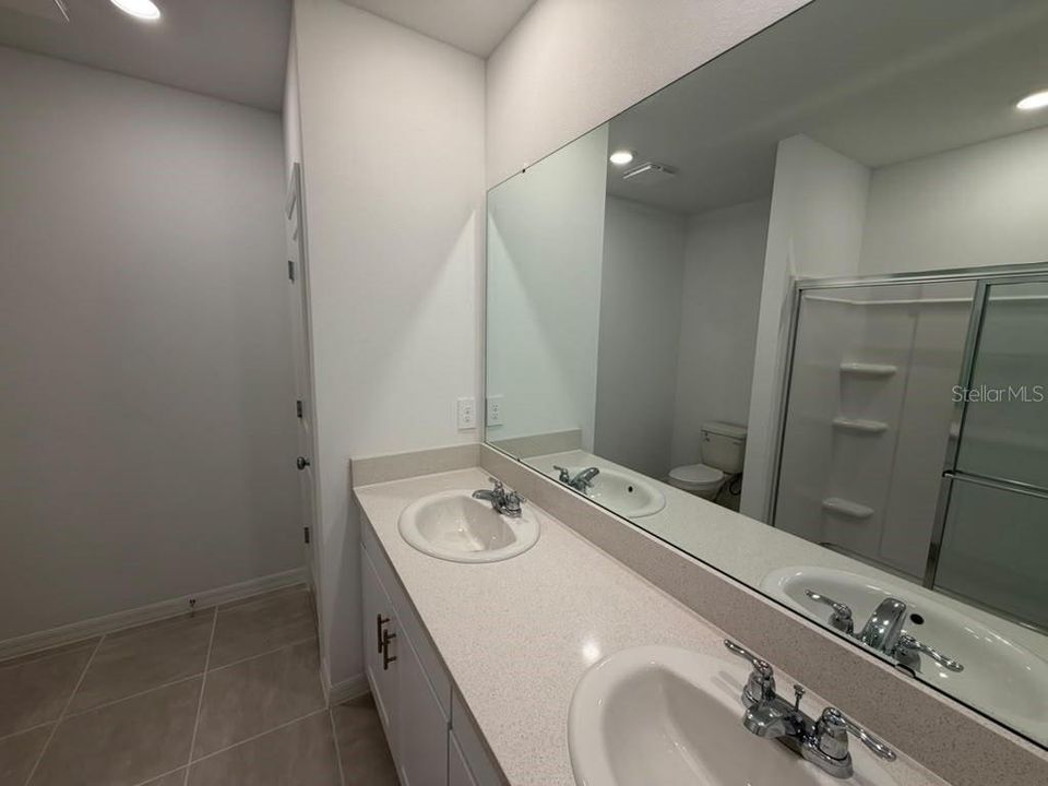 В аренду: $2,100 (3 спален, 2 ванн, 1602 Квадратных фут)