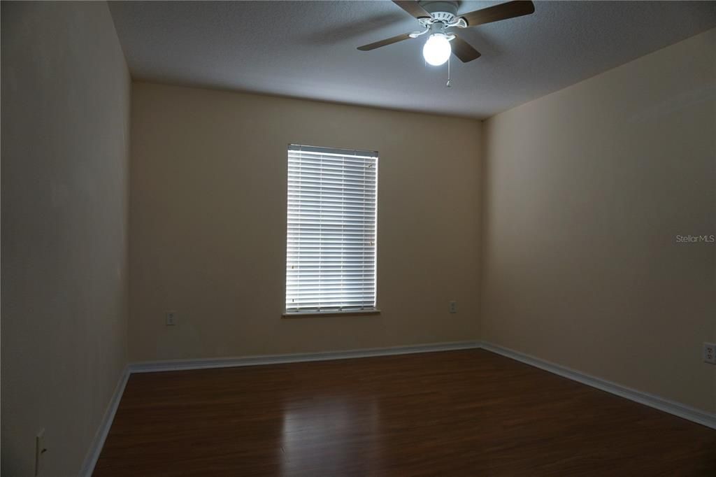 For Rent: $1,950 (4 beds, 2 baths, 2200 Square Feet)