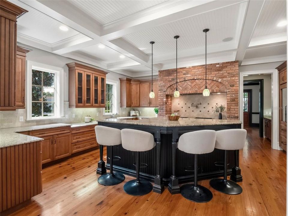 На продажу: $3,495,000 (5 спален, 5 ванн, 4483 Квадратных фут)
