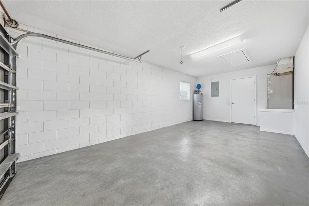 For Sale: $319,900 (3 beds, 2 baths, 1176 Square Feet)