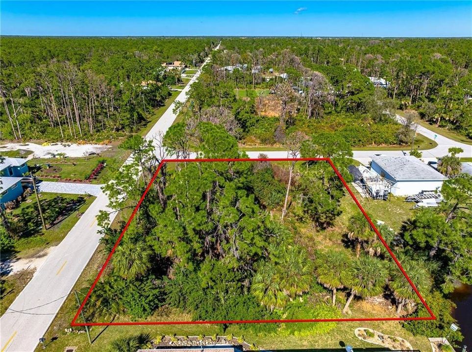 En Venta: $125,000 (0.50 acres)