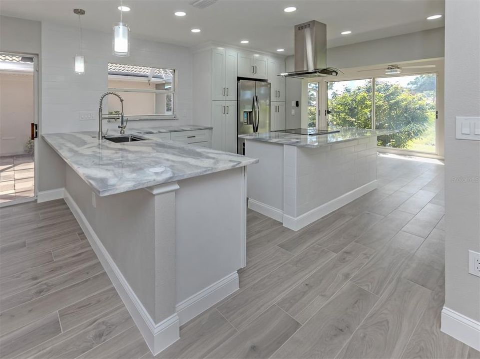En Venta: $474,900 (3 camas, 2 baños, 2255 Pies cuadrados)