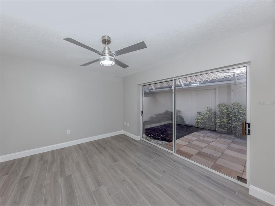 En Venta: $474,900 (3 camas, 2 baños, 2255 Pies cuadrados)